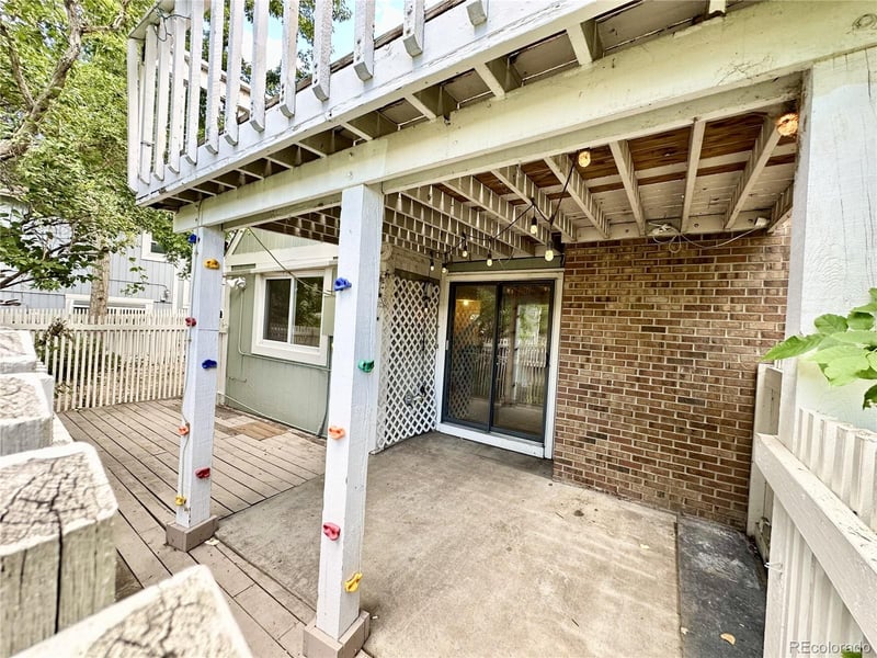 2910 S Parker Ct, Aurora, CO 80014