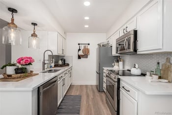 749 Canyon Dr, Castle Rock, CO 80104