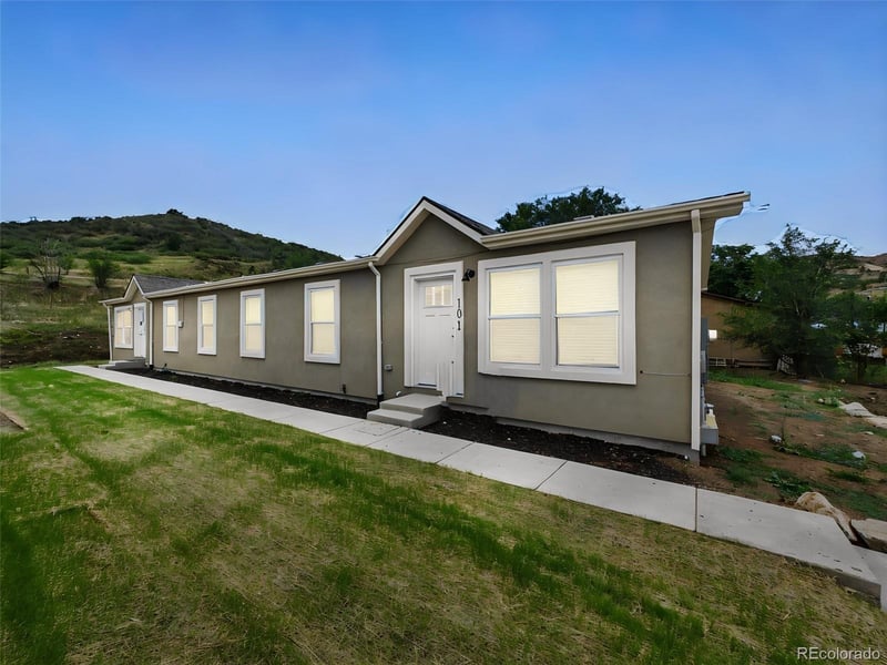 2515 Busch Ave, Colorado Springs, CO 80904