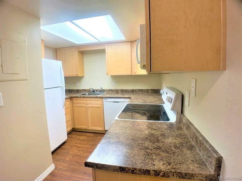 15390 E Arizona Ave #206, Aurora, CO 80017