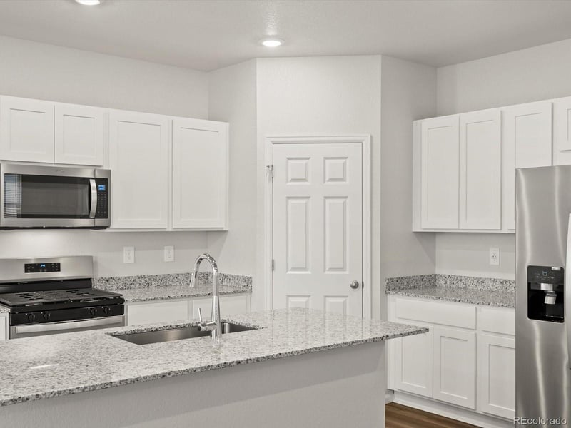 641 96th Avenue Pl, Greeley, CO 80634