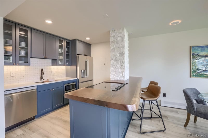 160 E La Bonte #303, Dillon, CO 80435