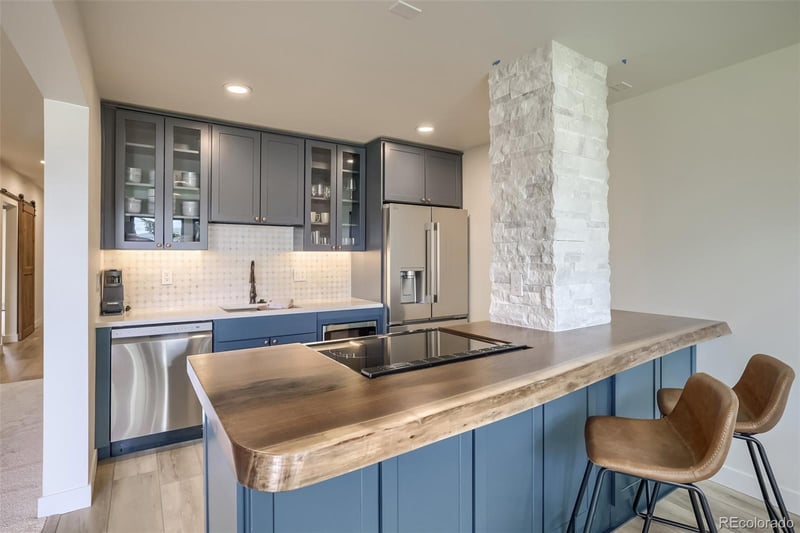 160 E La Bonte #306, Dillon, CO 80435
