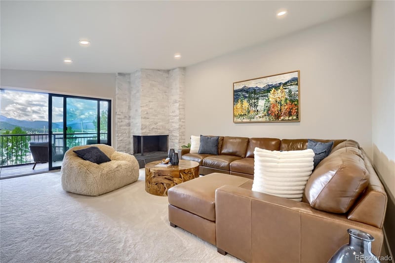 160 E La Bonte #306, Dillon, CO 80435