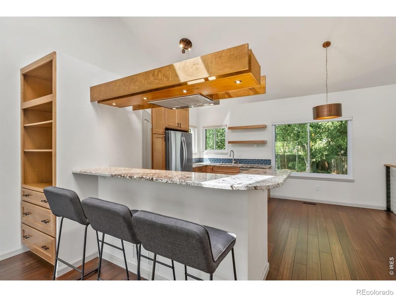 906 Deer Creek Ln, Fort Collins, CO 80526