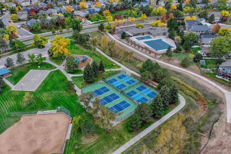 832 Pitkin Way, Castle Rock, CO 80104