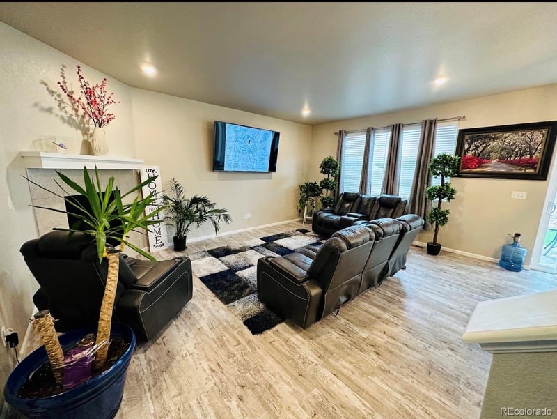 9342 Salida St, Commerce City, CO 80022