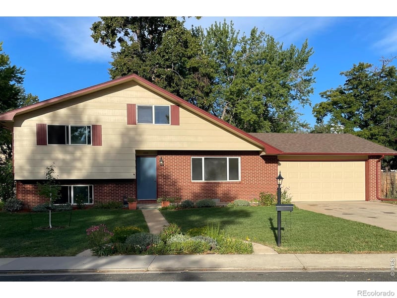 1423 Frontier St, Longmont, CO 80501