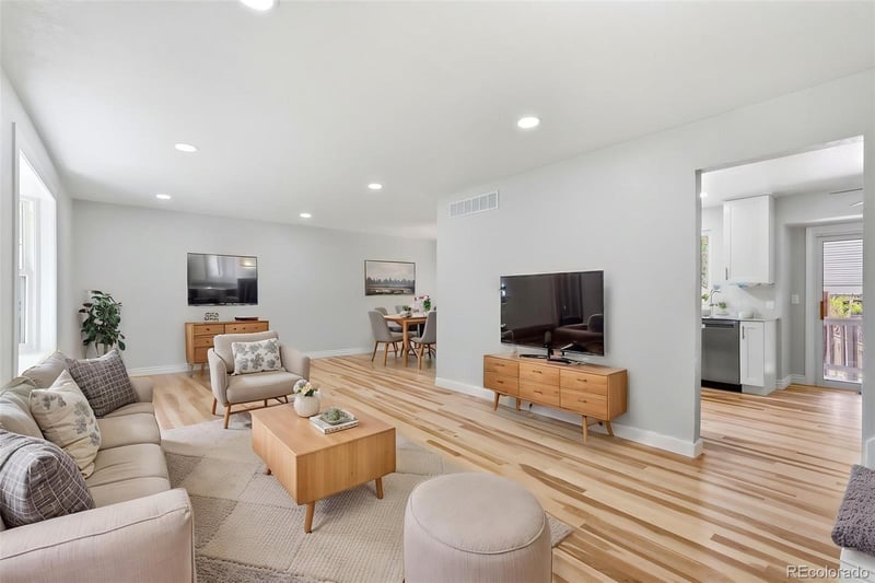 8496 Quay Dr, Arvada, CO 80003