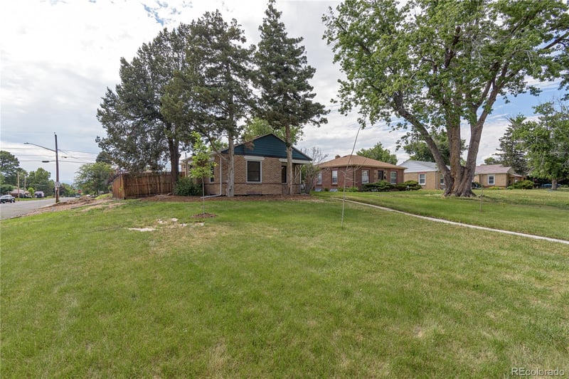 2701 N Steele St, Denver, CO 80205