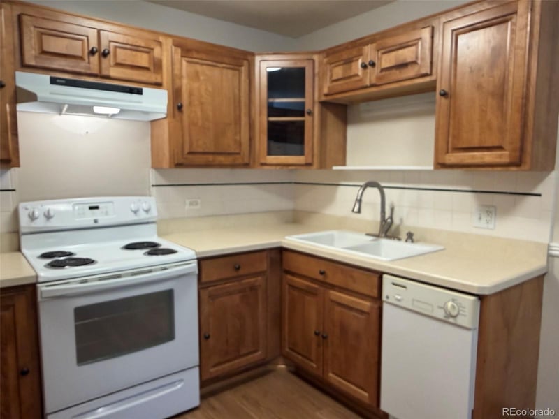 695 S Alton Way #2B, Denver, CO 80247