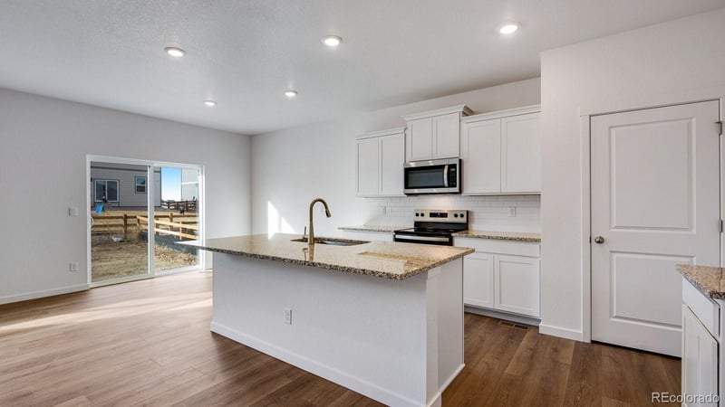 9934 Danube Ct, Commerce City, CO 80022
