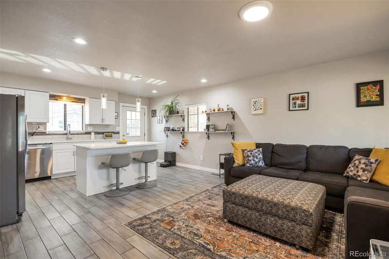 3250 W Walsh Pl, Denver, CO 80219