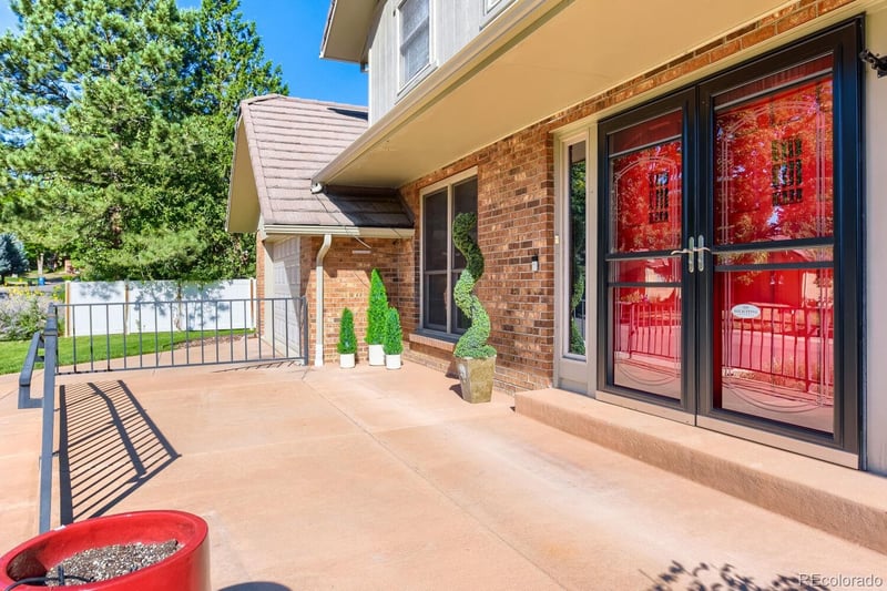 7181 W Morraine Dr, Littleton, CO 80128