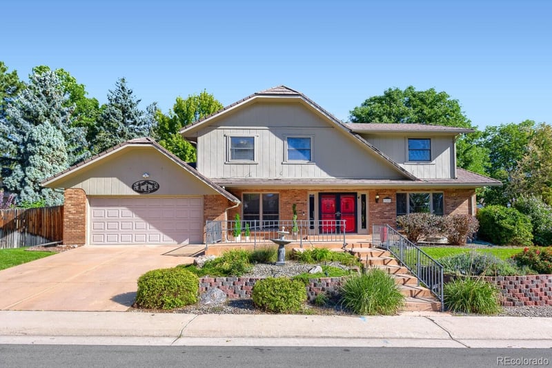 7181 W Morraine Dr, Littleton, CO 80128