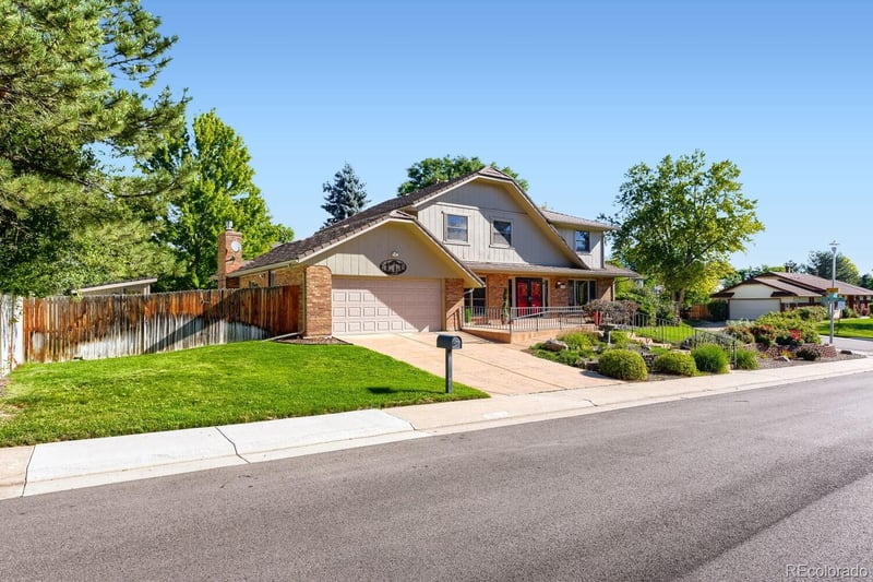 7181 W Morraine Dr, Littleton, CO 80128