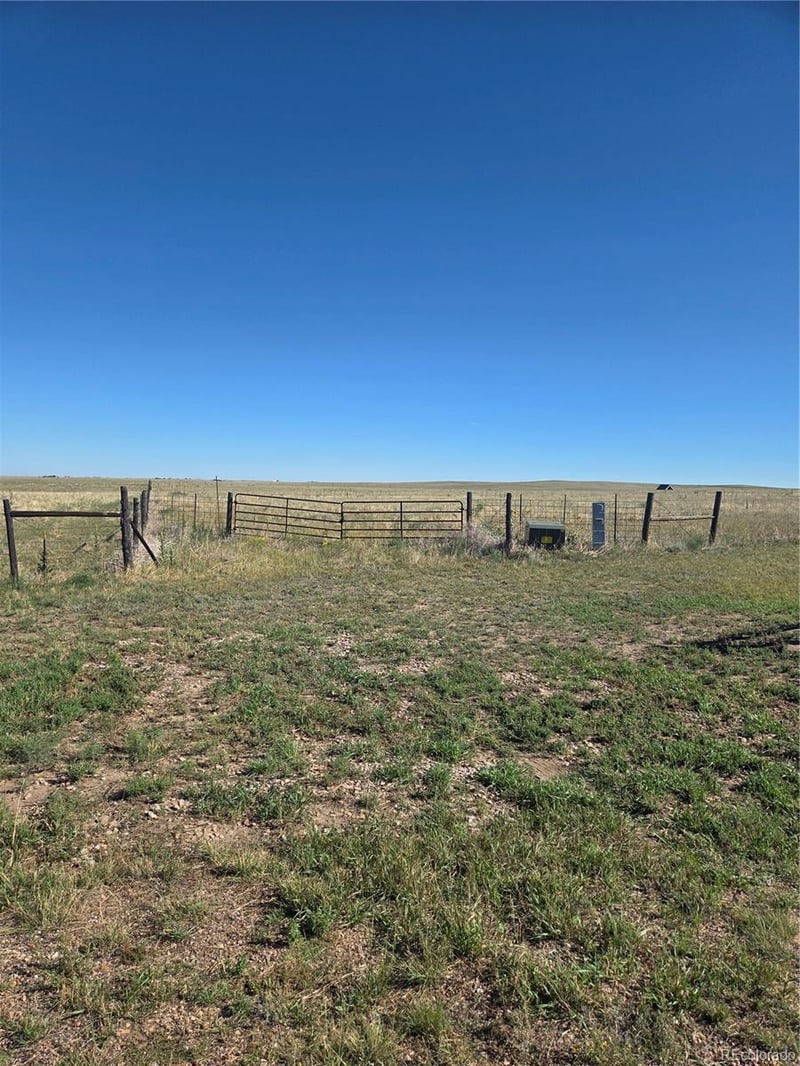 45502 Deerfield Cir, Elizabeth, CO 80107