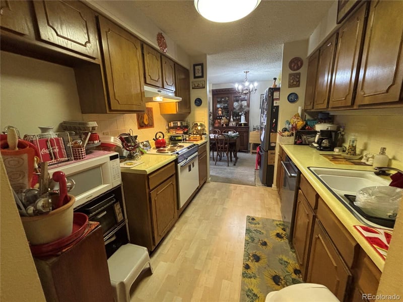 411 Lakewood Cir #B-813, Colorado Springs, CO 80910