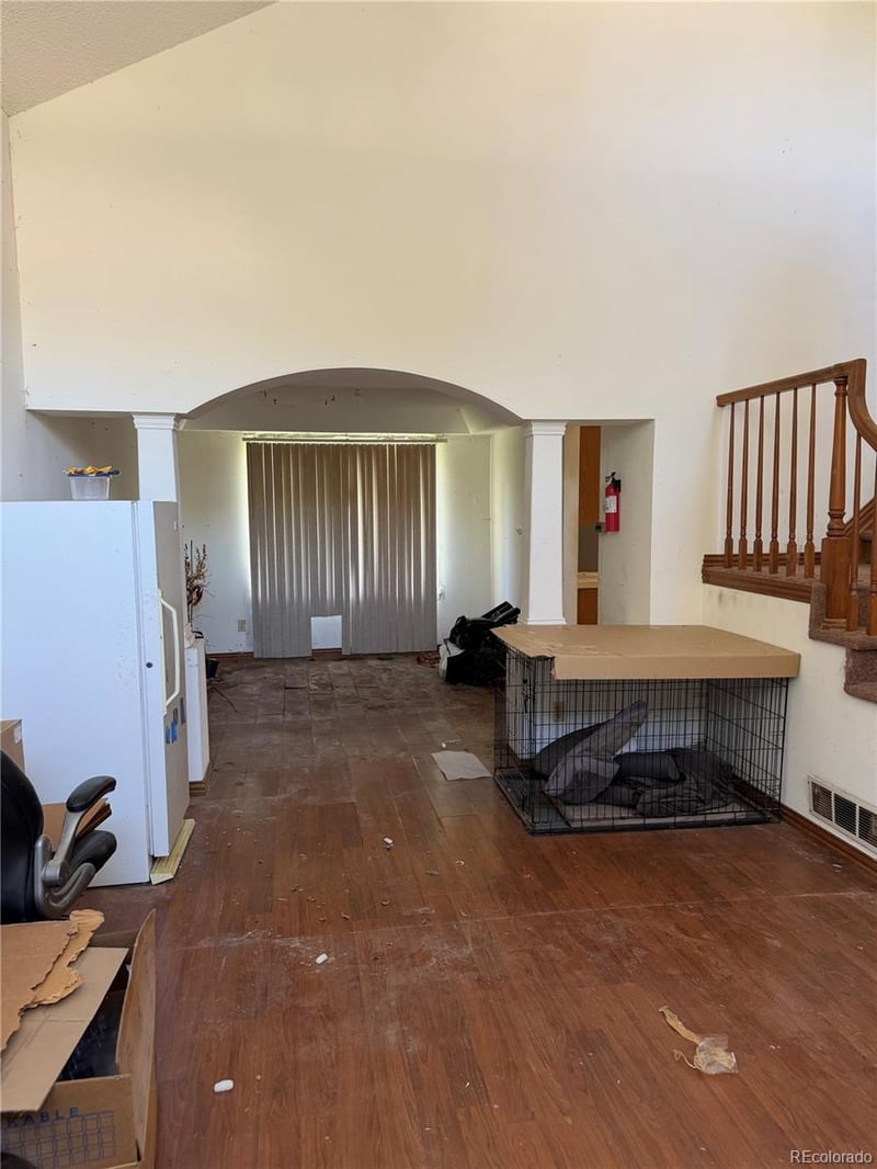 2221 S Moline Ct, Aurora, CO 80015