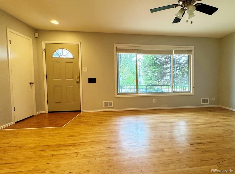 6644 S Race Cir, Centennial, CO 80121