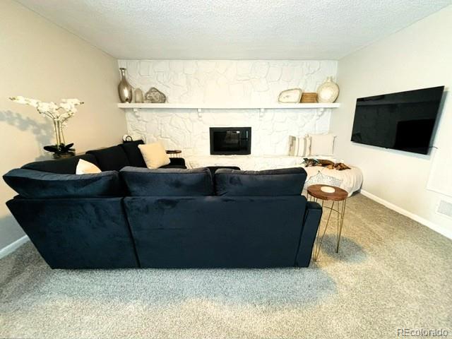 822 Geneva St, Aurora, CO 80010