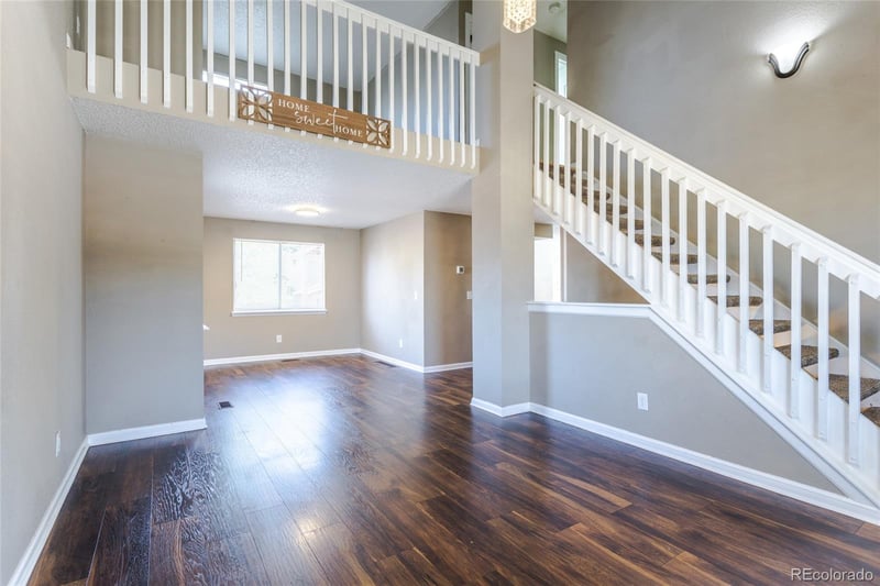 4984 S Dunkirk Way, Centennial, CO 80015