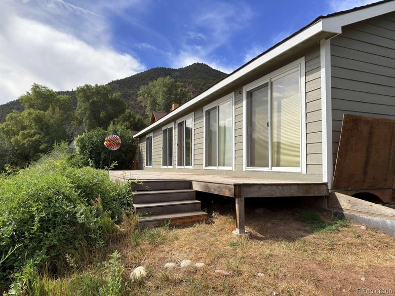 370 Price Ln, Gypsum, CO 81637