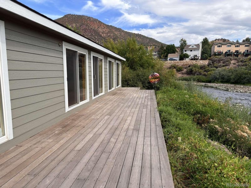 370 Price Ln, Gypsum, CO 81637