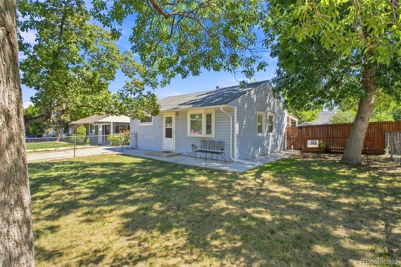 2660 S Knox Ct, Denver, CO 80219