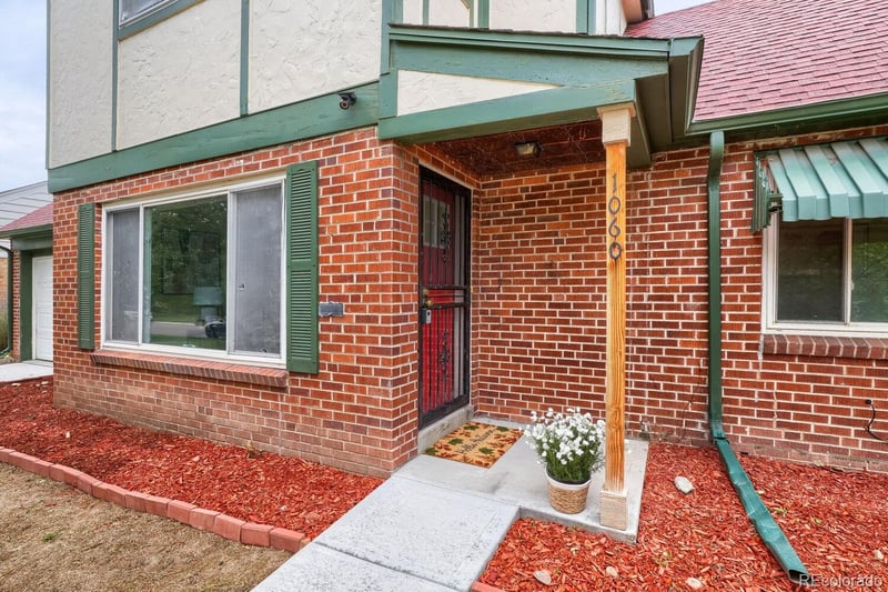 1060 Leyden St, Denver, CO 80220