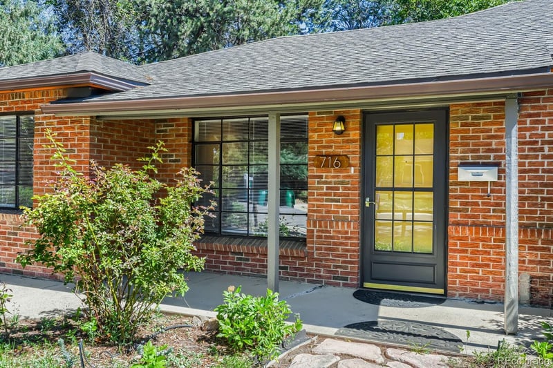 716 Scranton Ct, Aurora, CO 80011
