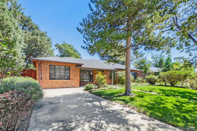 716 Scranton Ct, Aurora, CO 80011