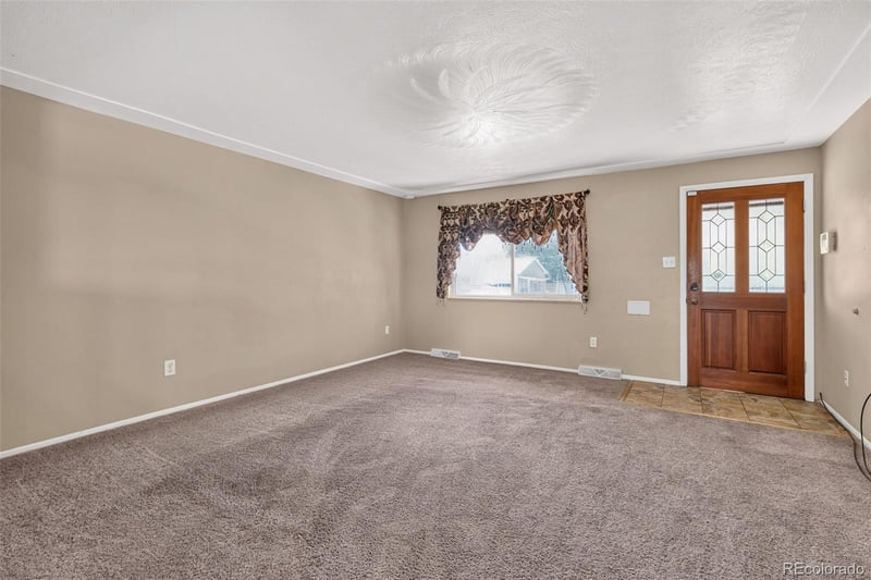 5370 Nolan St, Arvada, CO 80002