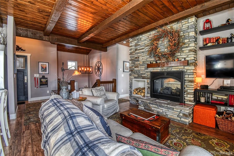 237 Ridge Rd, Twin Lakes, CO 81251