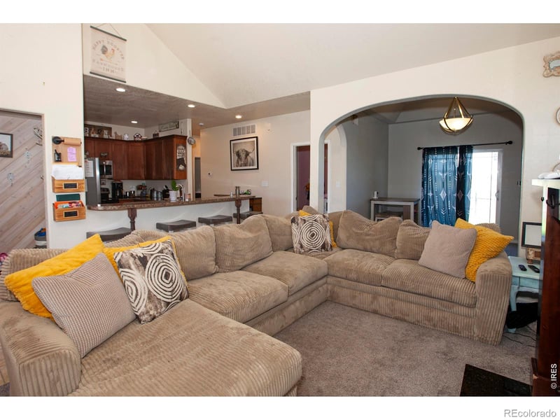 14025 Cottonwood Cir, Sterling, CO 80751