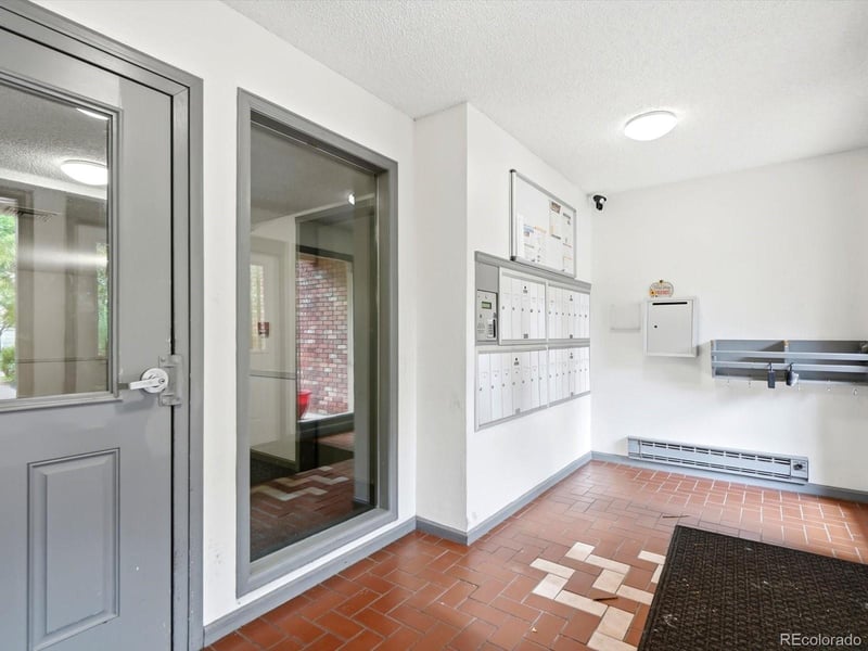 431 S Kalispell Way #208, Aurora, CO 80017