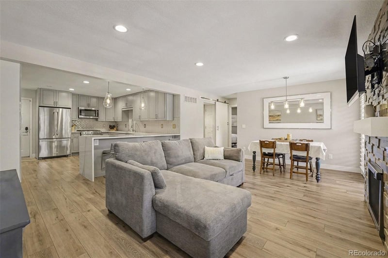 6479 S Havana #A2, Englewood, CO 80111