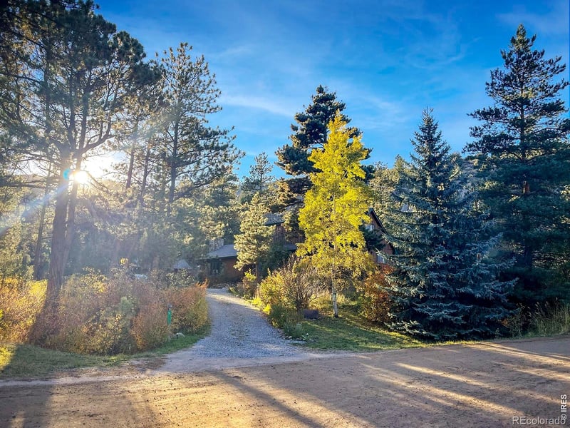 5 Mohawk Rd, Lyons, CO 80540