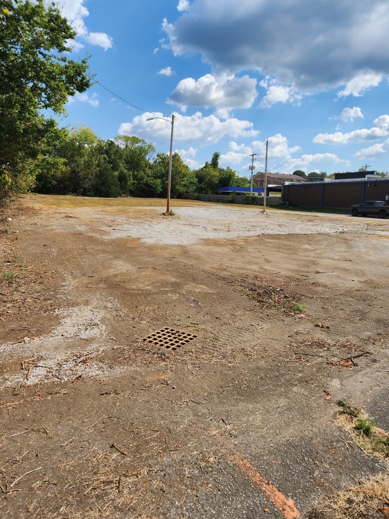 201 Highway 46 , Dickson, TN 37055