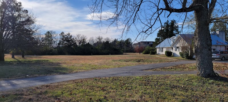 1033 Twin Oak Dr, Murfreesboro, TN 37130