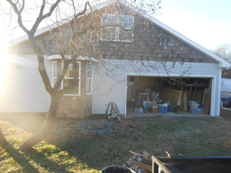 2081 Neelys Bend Rd, Madison, TN 37115