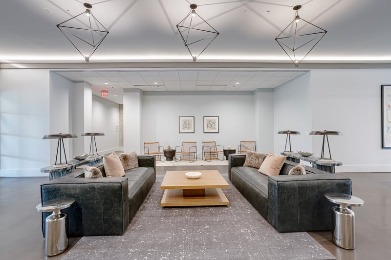 329 S Royal Oaks Blvd, Franklin, TN 37064