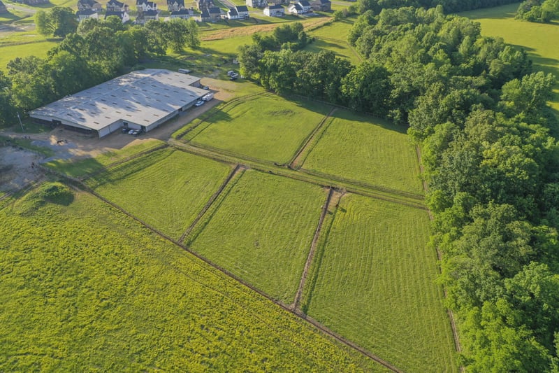 6330 Cox Rd, Arrington, TN 37014