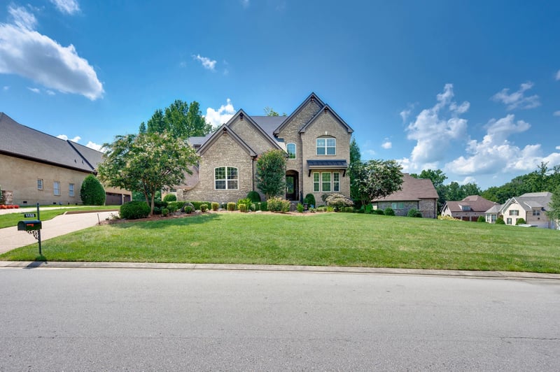 1198 Meadow Bridge Ln, Arrington, TN 37014