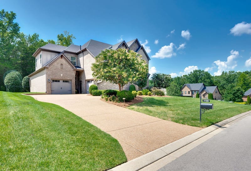 1198 Meadow Bridge Ln, Arrington, TN 37014