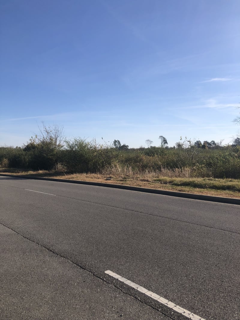 1 Swanholme Dr, Murfreesboro, TN 37128