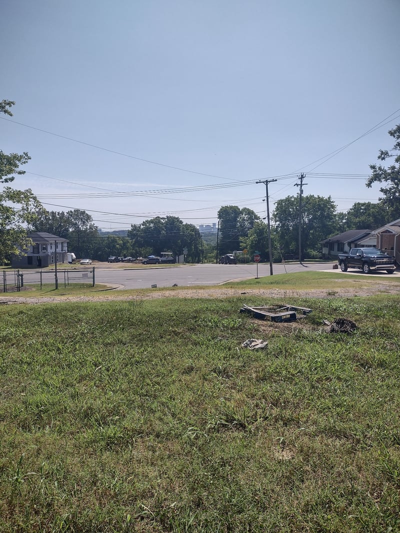 2307 Mattie St, Nashville, TN 37218