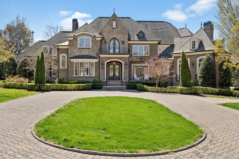 2323 Woodmont Blvd, Nashville, TN 37215