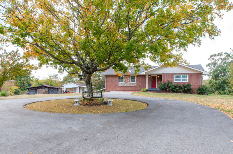 7690 Barnhill Rd, Primm Springs, TN 38476