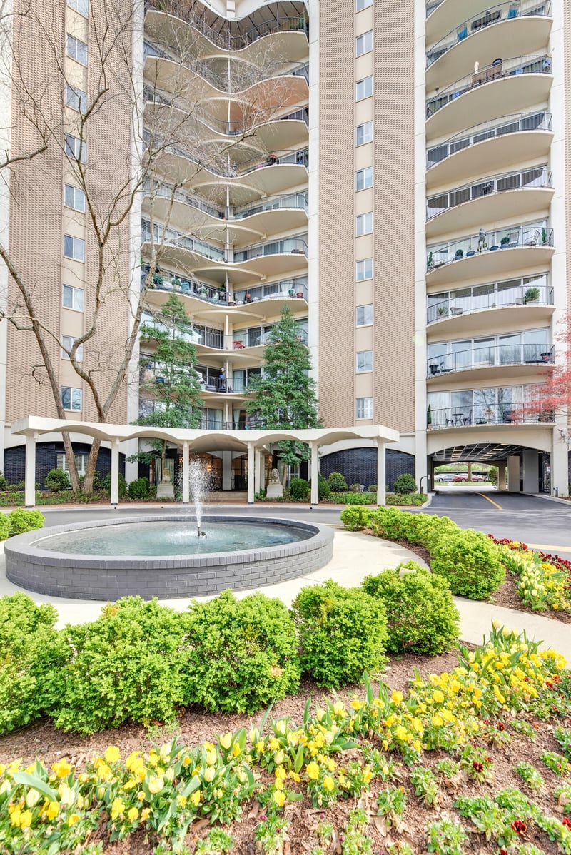 4215 Harding Pike #1003, Nashville, TN 37205